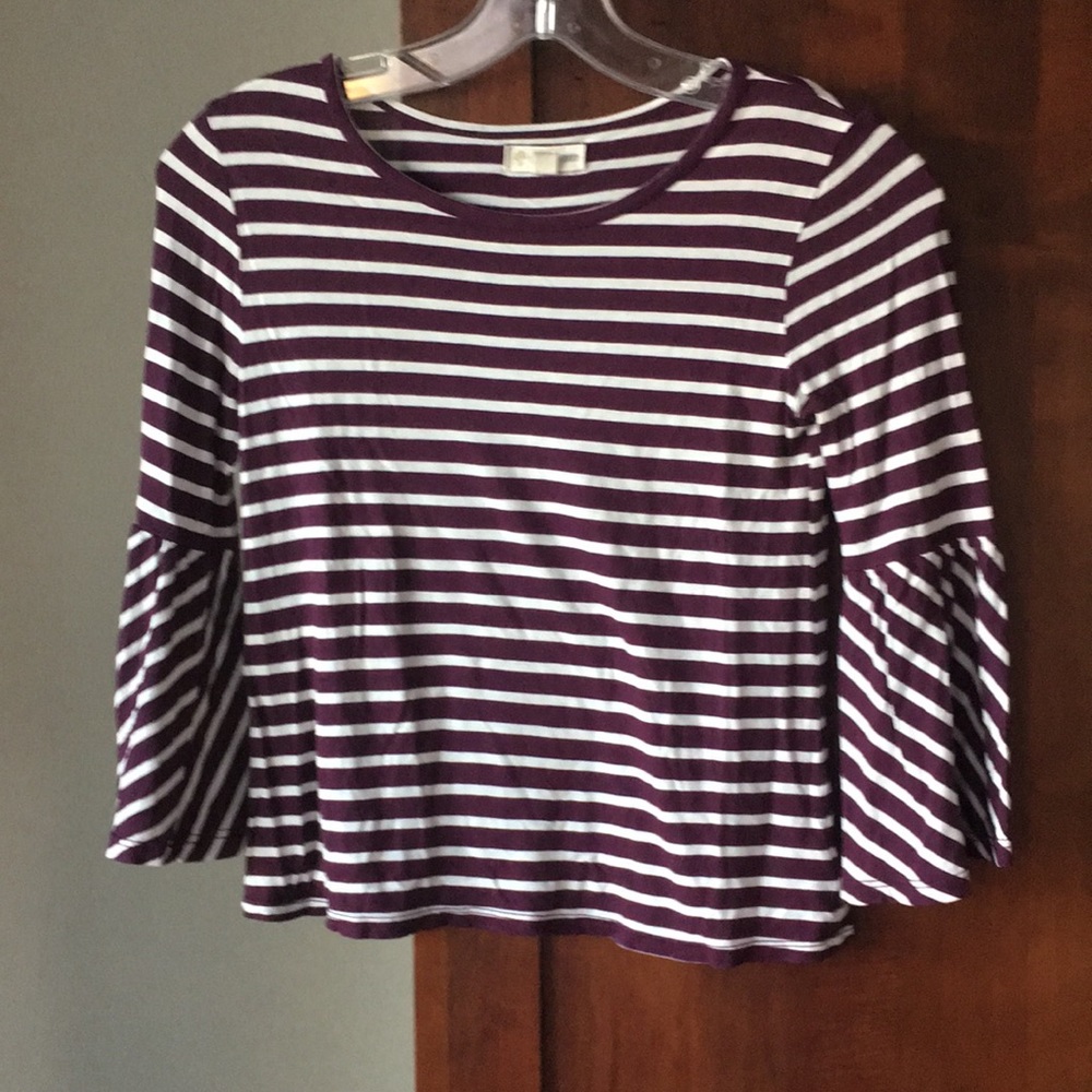 Long sleeved striped blouse with ruffle sleeves